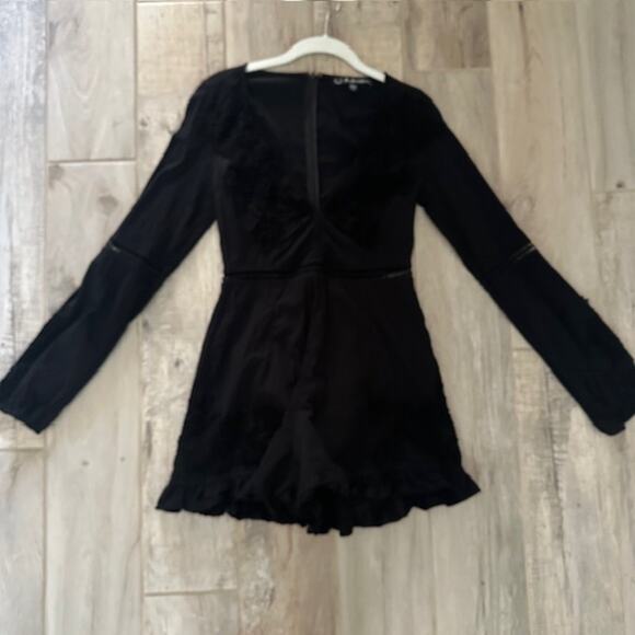 For Love & Lemons Lilou Lace Floral Romper Size: Medium Color: Black - Picture 10 of 11